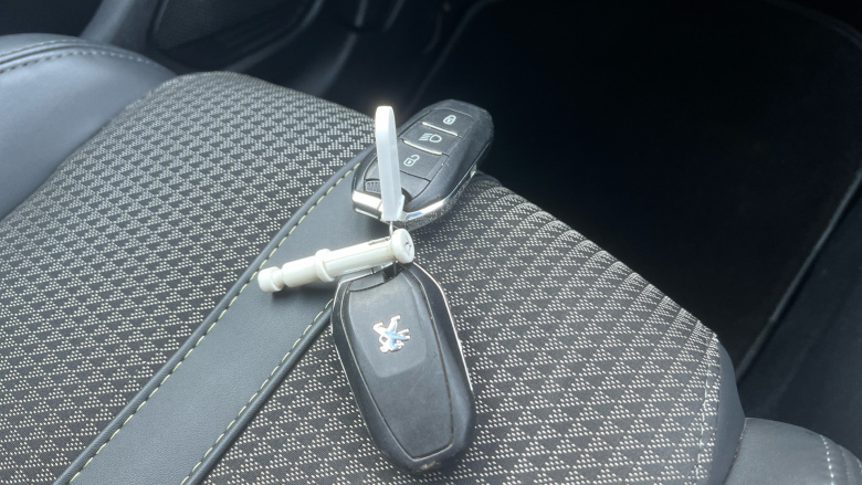 Peugeot 208 1.2 PureTech 100 GT 5dr Petrol Hatchback